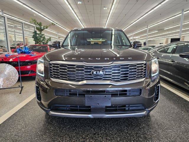 Used 2020 Kia Telluride S w/ S 8 Passenger Seating Package AWD/4WD image 2