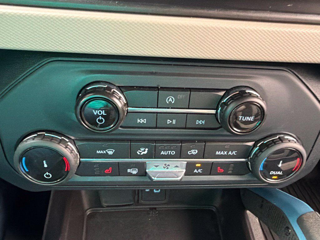 Used 2022 Ford Bronco Wildtrak AWD/4WD image 19