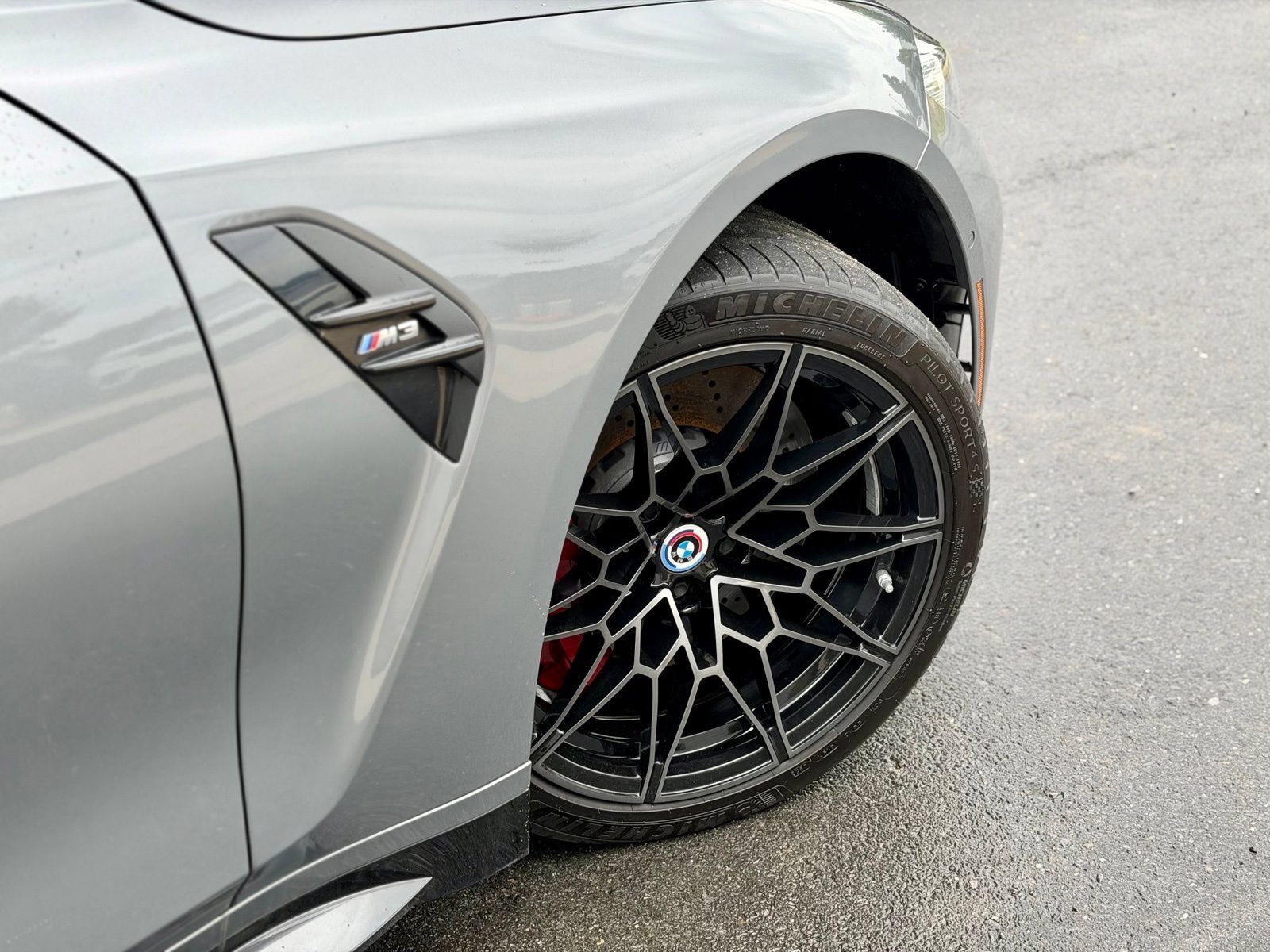 Used 2023 BMW M3 w/ Executive Package RWD image 4