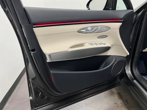 New 2026 Genesis GV70 2.5T Select image 25