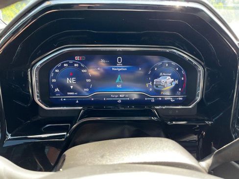 Used 2024 Chevrolet Silverado 2500 High Country w/ Technology Package image 21