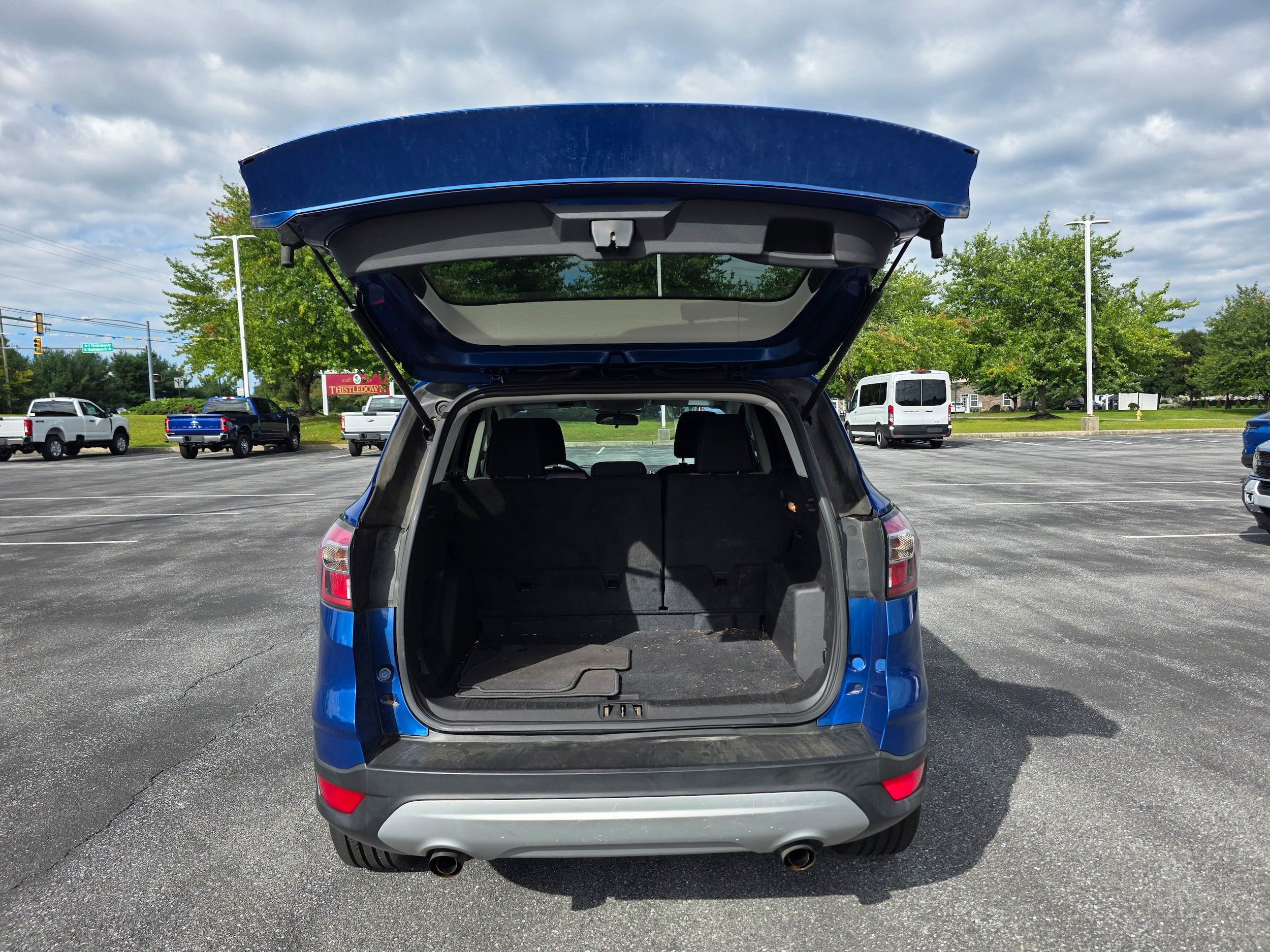 Used 2017 Ford Escape SE AWD/4WD image 9