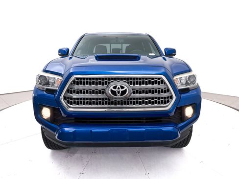 Used 2016 Toyota Tacoma TRD Sport AWD/4WD image 13