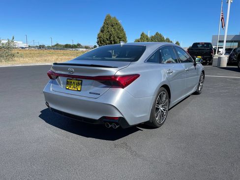 Used 2019 Toyota Avalon Touring w/ All Weather Liner Package FWD image 3