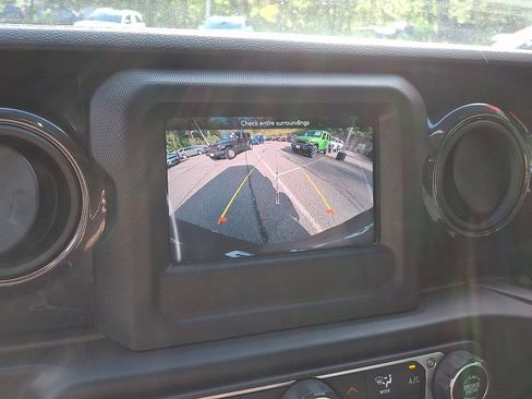 Certified 2021 Jeep Wrangler Unlimited Sport image 19