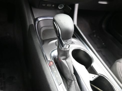 Used 2024 Chevrolet Malibu LT FWD image 21