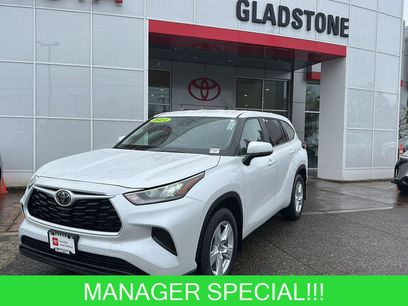 Used 2024 Toyota Highlander LE