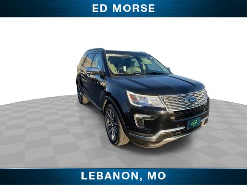 Used 2019 Ford Explorer Platinum AWD/4WD image 2