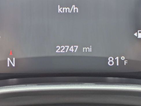 Used 2025 Chrysler Pacifica Select FWD image 25