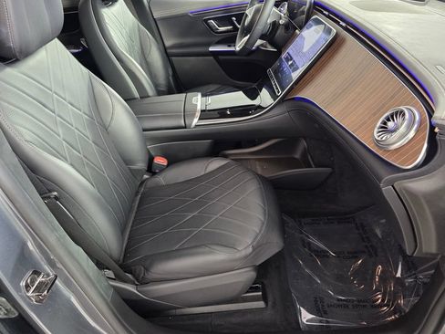 Certified 2023 Mercedes-Benz EQE 500 4MATIC SUV image 27