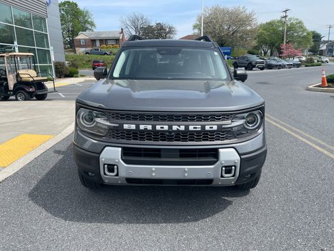 Used 2025 Ford Bronco Sport Badlands image 8