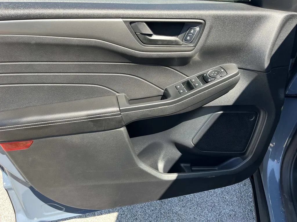 Used 2025 Ford Escape Active w/ Tech Pack #1 FWD image 27