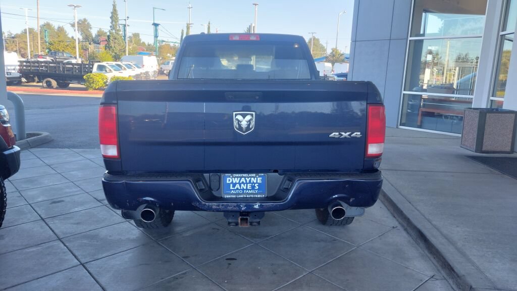 Used 2017 RAM 1500 Express AWD/4WD image 4