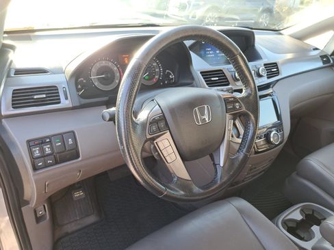 Used 2015 Honda Odyssey Touring image 10