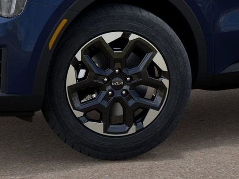 New 2026 Kia Sorento S FWD image 9