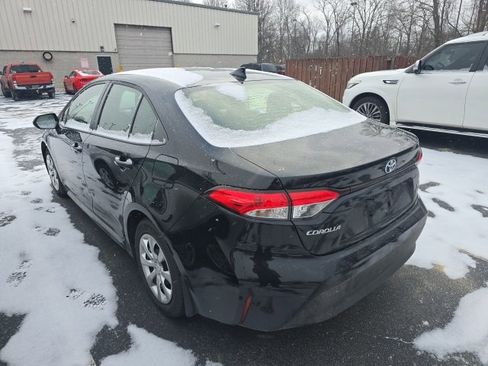 Used 2024 Toyota Corolla LE image 5