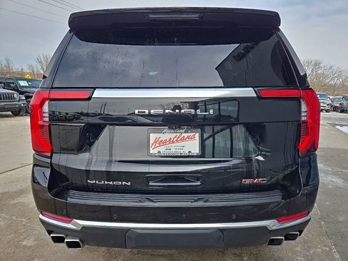 Used 2025 GMC Yukon Denali image 9