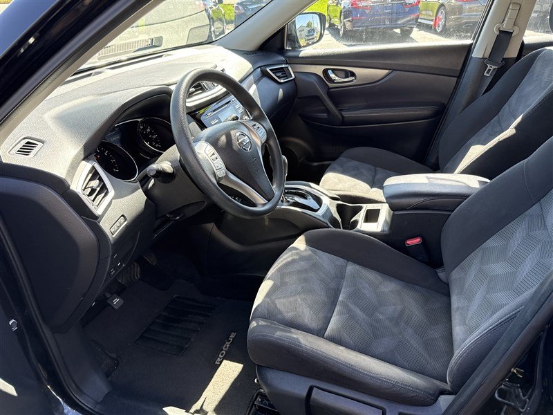 Used 2016 Nissan Rogue S AWD/4WD image 5