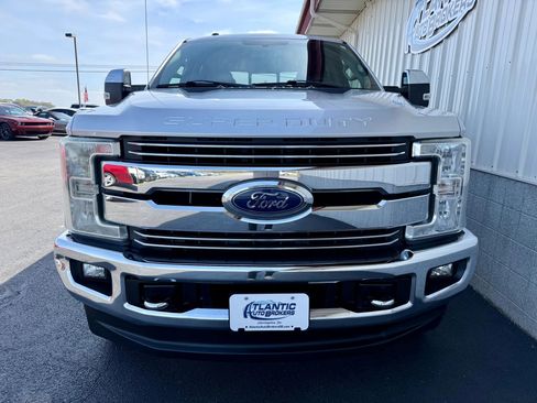 Used 2017 Ford F250 Lariat w/ Chrome Package image 5