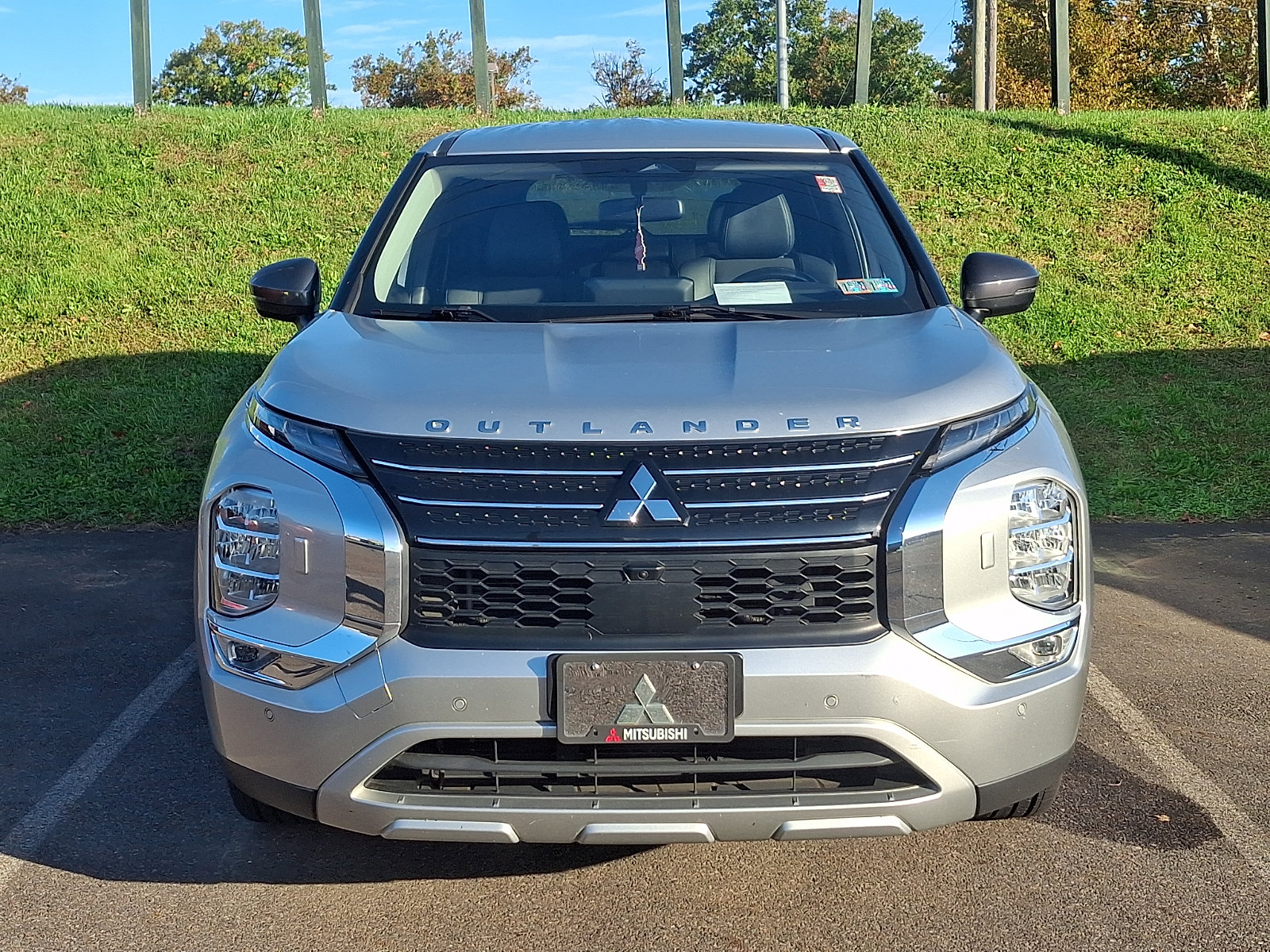 Used 2022 Mitsubishi Outlander SE AWD/4WD image 2