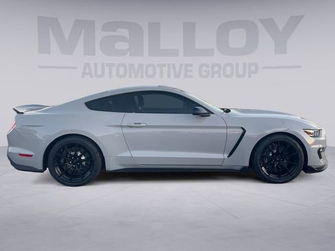 Used 2017 Ford Mustang Shelby GT350 image 6