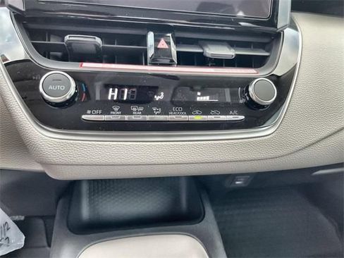 Used 2026 Toyota Corolla LE image 27