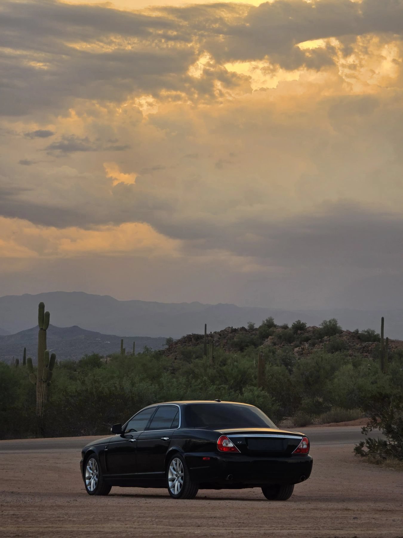 Used 2009 Jaguar XJ8 RWD image 18