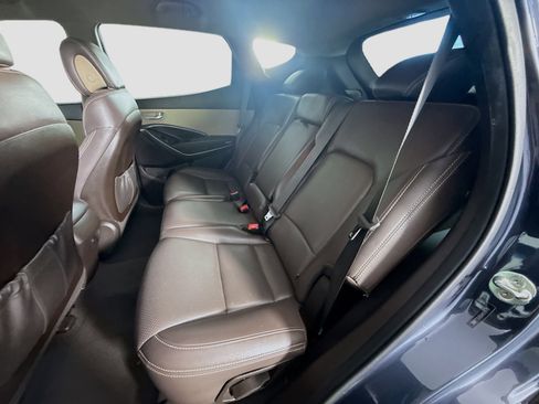 Used 2018 Hyundai Santa Fe Sport image 24