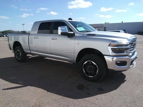 New 2026 RAM 2500 Laramie w/ Towing Technology Group image 4
