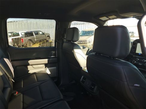 New 2025 Ford F150 Lariat w/ Equipment Group 501A Mid image 28