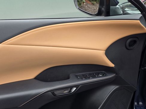 Certified 2025 Lexus RX 350 Premium image 9