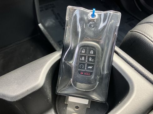 Certified 2025 Honda Odyssey EX-L image 38