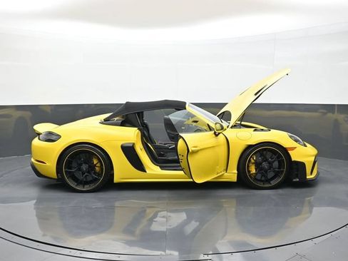 Certified 2025 Porsche 718 Boxster Spyder RS w/ Light Design Package RWD image 29