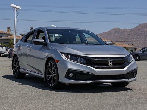 Used 2021 Honda Civic Sport image 2