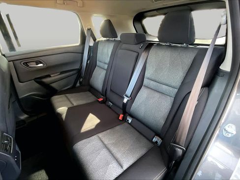 Used 2026 Nissan Rogue SV FWD image 20