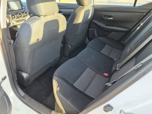 Used 2021 Nissan Sentra SV FWD image 13