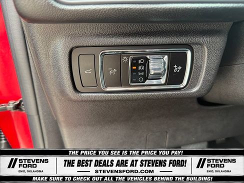 Used 2025 Lincoln Corsair Reserve w/ Equipment Group 202A AWD/4WD image 26