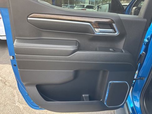 Used 2024 GMC Sierra 1500 Elevation w/ LPO, Elevation Black Package image 39