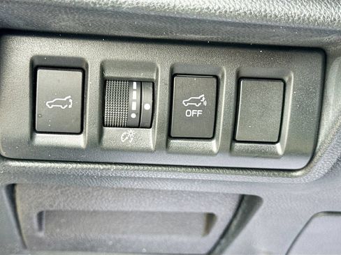 Used 2020 Subaru Outback Limited w/ Popular Package #2 AWD/4WD image 11