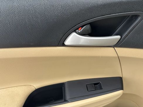 Used 2012 Honda Accord LX image 23