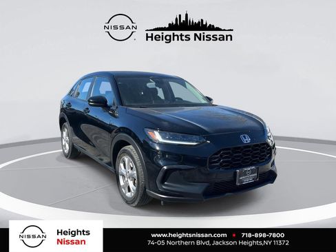 Used 2023 Honda HR-V LX image 1