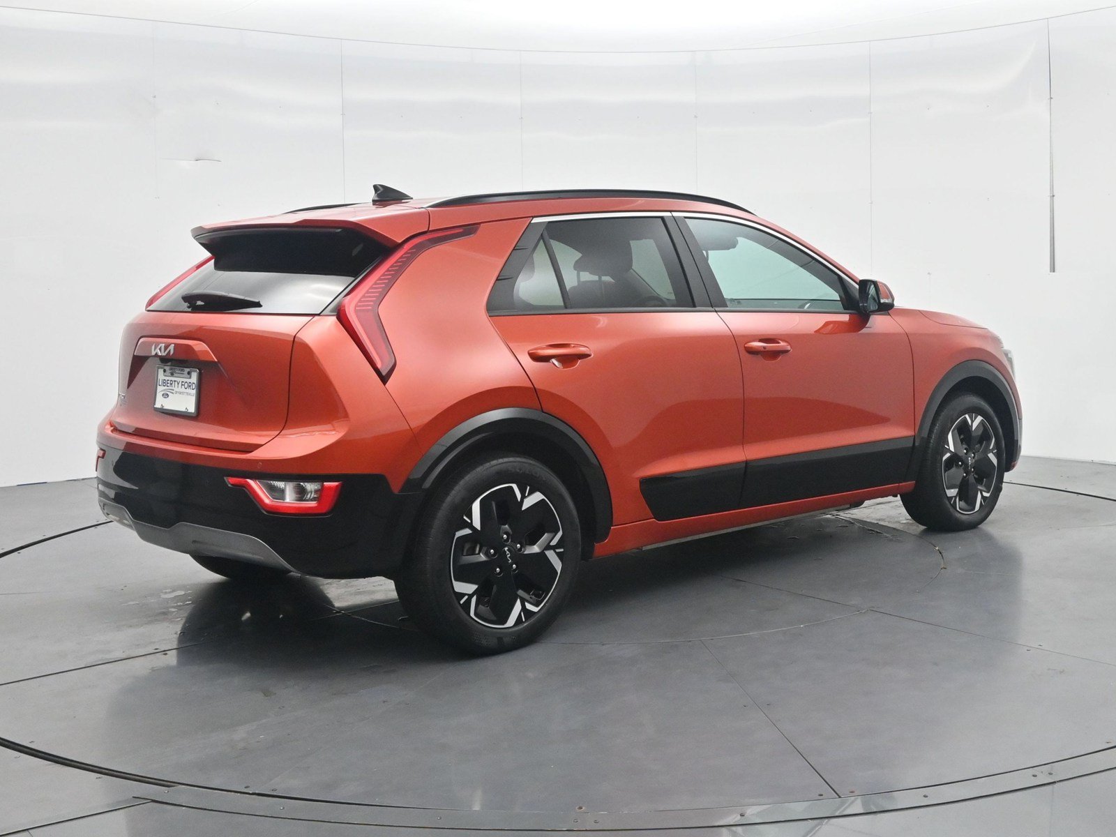 Used 2023 Kia Niro Wind FWD image 5