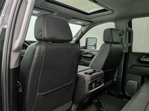 Used 2024 GMC Sierra 3500 Denali w/ Denali Reserve Package image 20