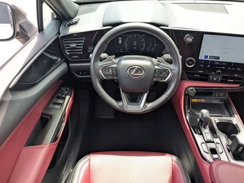 Used 2025 Lexus NX 250 FWD w/ Towing Package (2000 Lbs) image 19