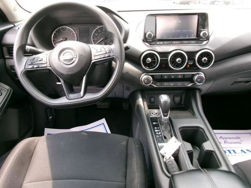 Used 2025 Nissan Sentra S FWD image 11