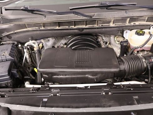 Used 2024 Chevrolet Suburban High Country w/ Advanced Technology Package image 21