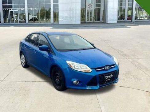 Used 2012 Ford Focus SE FWD image 1