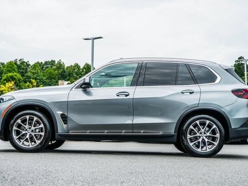 Used 2024 BMW X5 sDrive40i w/ Premium Package RWD image 10