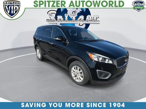 Used 2016 Kia Sorento FWD w/ LX Convenience Package image 2