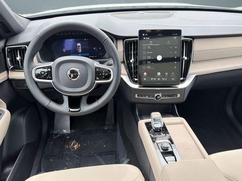 New 2026 Volvo XC90 B5 Plus w/ Protection Package image 27